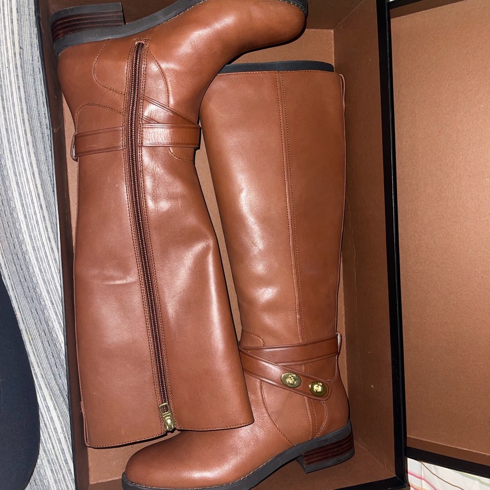 Coach women’s boots, ESSEX SEMI MATTE CALF DARK SADDLE - Picture 2 of 10